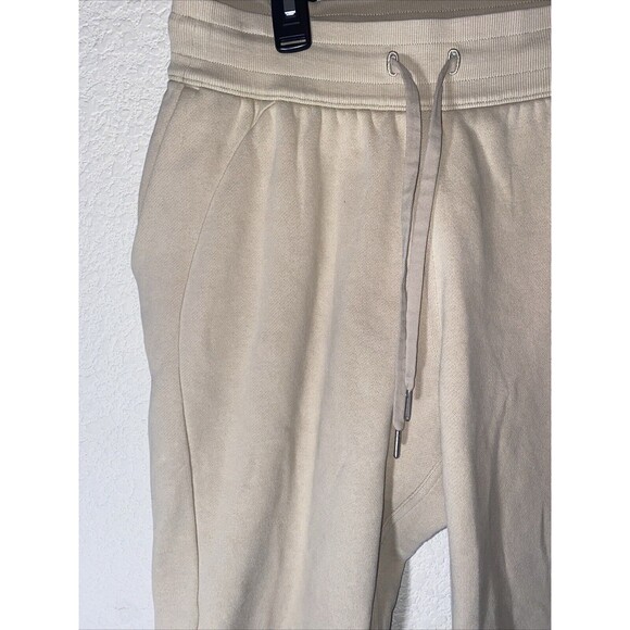 Lululemon Scuba High Rise Jogger Fleece Pants 27 Trench W5CVAS Tan 10 Athleisure - Picture 3 of 9